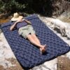 200x120cm Camping Tpu Liggeunderlag Oppustelig Liggeunderlag Med Pude Til 2 Personer Rygsæk, Telt, Vandring - Army Green