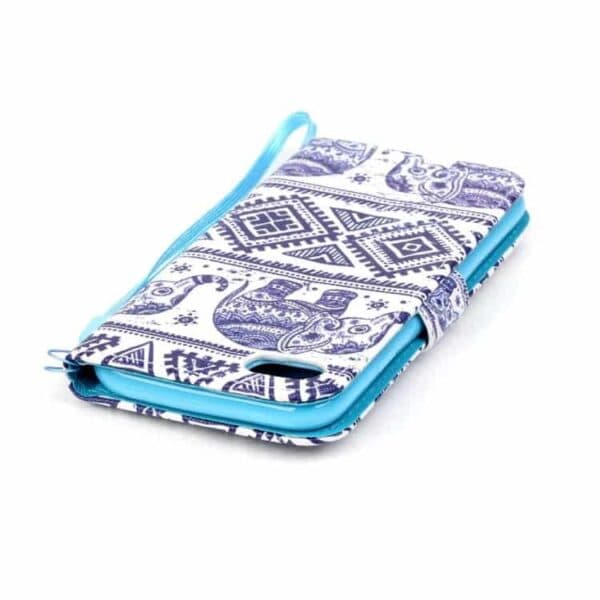 Iphone 7  - Pu Læder Flip Cover - Tribial Elephant