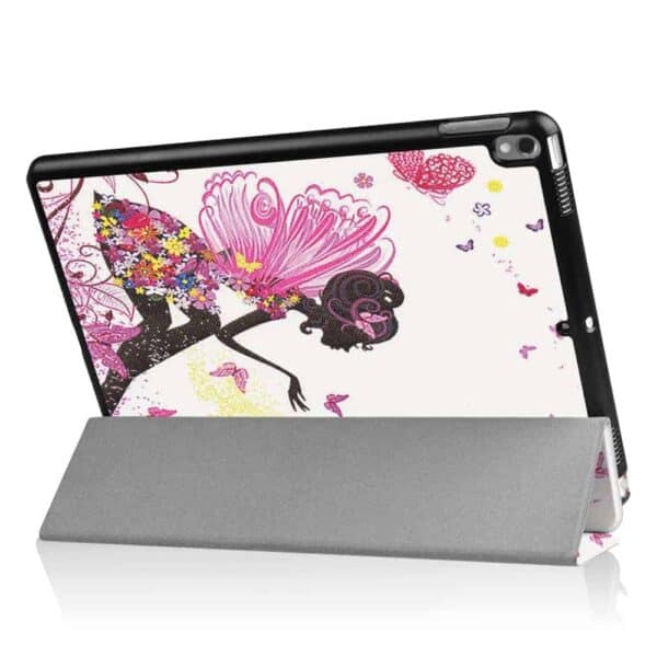 iPad-cover med fe-design og blomstrede detaljer