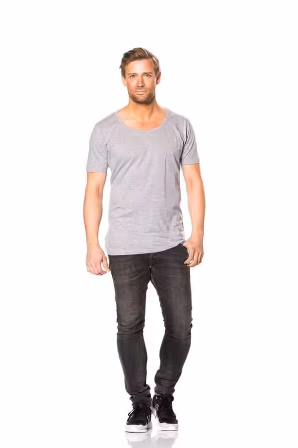 Basic T-shirt Deep Cut Lysegrå Basic T-shirt Deep Cut Lysegrå